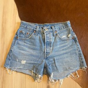 Levi’s 501 Cutoff Shorts
